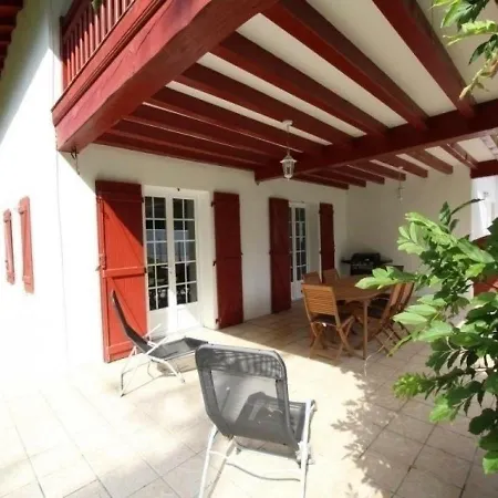 House Uste Gabea